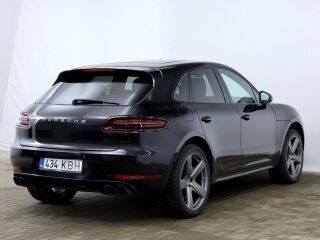 Porsche Macan Turbo model year 2017 3.6 294kW