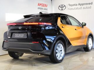 Toyota C-HR Premiere Edition Plug-in Hybrid 2.0 111кВ