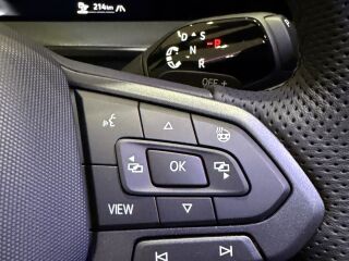 Volkswagen Tayron R-Line Pistikhübriid 1.5 200kW