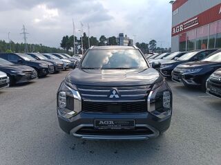Mitsubishi Outlander Instyle 4WD 2.4 PHEV 225kW