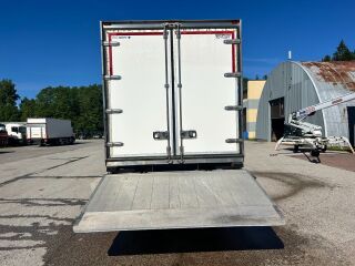 Volvo FL210 4X2 EURO6 + CARRIER SUPRA 550 158kW