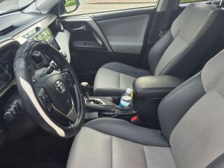 Toyota RAV4 Luxury AWD Multidrive S 2.0 R4 16V 111kW