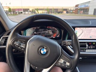 BMW 320 Luxury line 2.0 R4 140kW