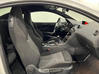 Peugeot RCZ Turbo 1.6 115kW