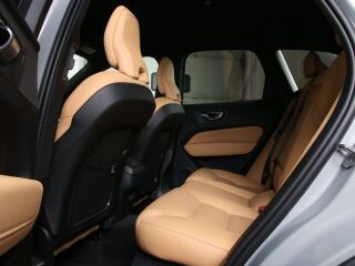 Volvo XC60 AWD DARK LUXURY INTELLI SAFE PRO 2.0 B4 KERS Mild Hybrid 145kW