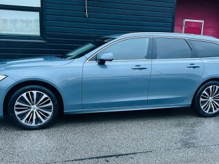 Volvo V90 Momentum 2.0 B4, AWD, Pro KERS Mild Hybrid 145kW