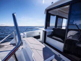 Quarken 27 Cabin Yamaha F300XSB SBW  valge