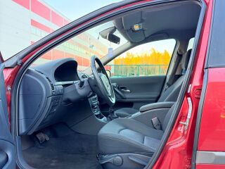 Renault Laguna Elegance 2.0 99кВ