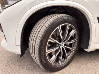 BMW X5 M Pakett 3.0 210kW