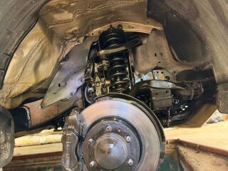Toyota Hilux 2.4 110кВ