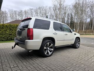 Cadillac Escalade Platinum 6.0 V8 248kW