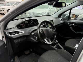 Peugeot 208 1.2 81kW