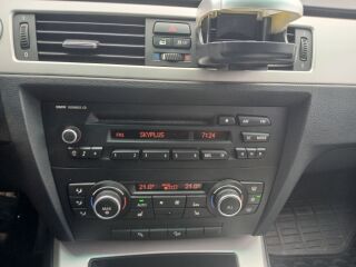 BMW 320 XDrive 2.0 R4 135kW