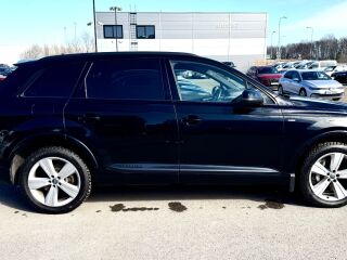 Audi Q7 Quattro S-Line 3.0 210kW