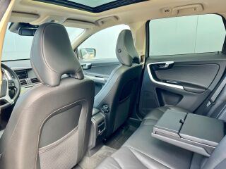 Volvo XC60 AWD Summum MY2012 2.4 D5 158кВ