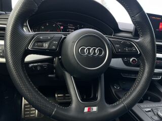 Audi A4 S-line Quattro 2.0 140кВ