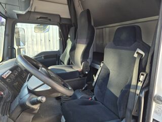 MAN TGL 12.220 4X2 BL SIDEOPENING 162кВ