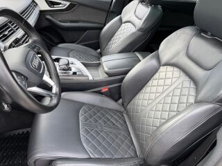 Audi SQ7 4.0 V8 320кВ