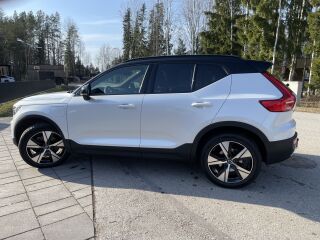 Volvo XC40 R-DESIGN INTELLI SAFE PRO GEARTRONIC RECHARGE 1.5 T5 Twin-Engine PLUG-IN-HYBRID 60 + 132кВ