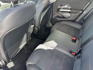Mercedes-Benz GLA 180 AMG pakett 1.3 100кВ