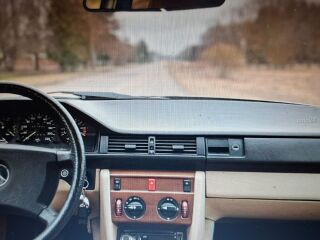 Mercedes-Benz 230 2.3 100kW