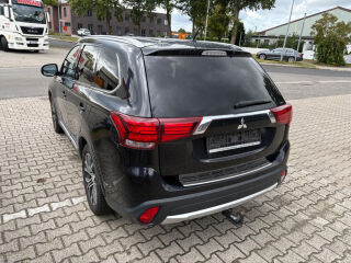 Mitsubishi Outlander Facelift Executive AWD 2.2 R4 DI-D 110кВ