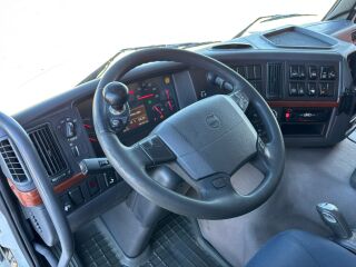 Volvo FM 480 8x4*4 353kW