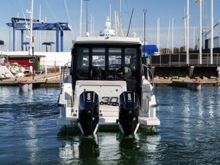Grandezza 30 OB 2 x 250 hj Mercury V8