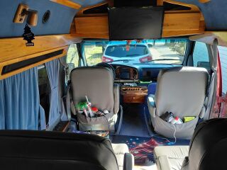 Ford Econoline 5.8 149kW
