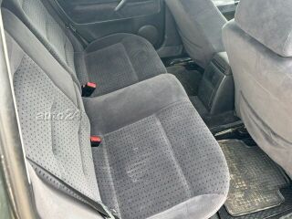 Volkswagen Passat 1.6 R4 75kW