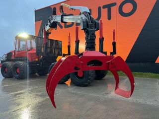 Komatsu 895 8x8 210kW