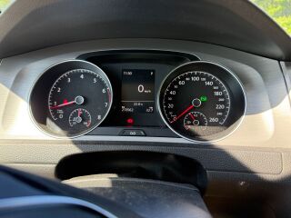 Volkswagen Golf 1.4 90кВ