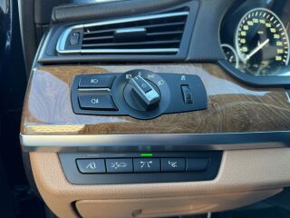 BMW 740 3.0 225кВ