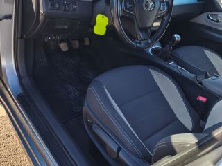 Toyota Avensis 2.0 105kW