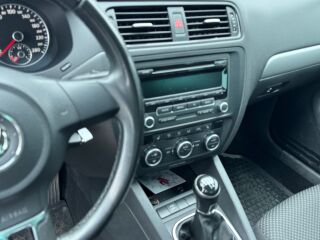 Volkswagen Jetta 1.6 77kW