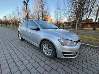 Volkswagen Golf 1.2 77kW