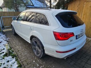 Audi Q7 S-line 3.0 180kW