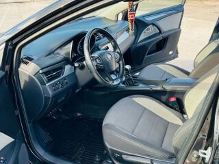 Toyota Avensis 2.0 105kW