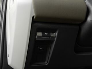 Land Rover Defender 3.0 183kW