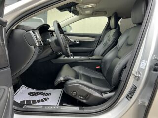 Volvo V90 Cross Country Inscription Facelift AWD MY22 2.0 B5 KERS MILD Kerghübriid 183kW