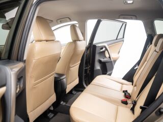 Toyota RAV4 2.0 111кВ