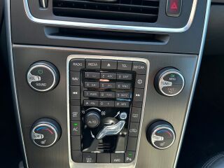 Volvo V60 2.4 D6 158kW
