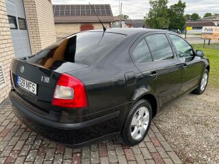 Skoda Octavia Comfort 1.6 75кВ