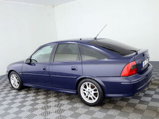 Opel Vectra 2.0 100кВ