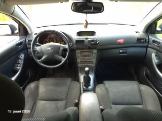 Toyota Avensis 2.0 R4 108kW