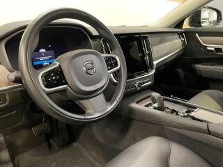 Volvo V90 Cross Country AWD Momentum 2.0 B4 KERS Mild Hybrid 145kW