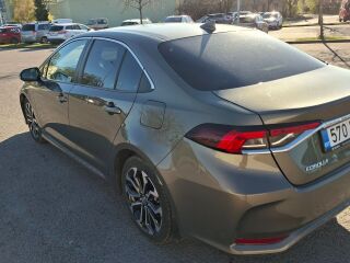 Toyota Corolla 1.6 97kW