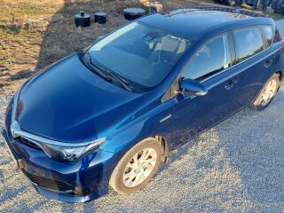 Toyota Auris 1.8 73кВ