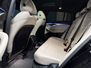 BMW X4 xDrive 30d M-Sportpakett 3.0 d 195kW