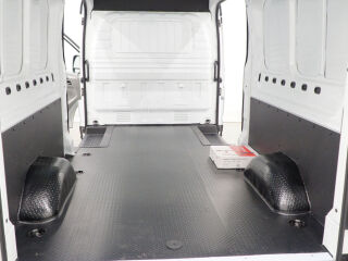 Maxus eDeliver 9 L3H2 11m3 72kWh aku 147kW